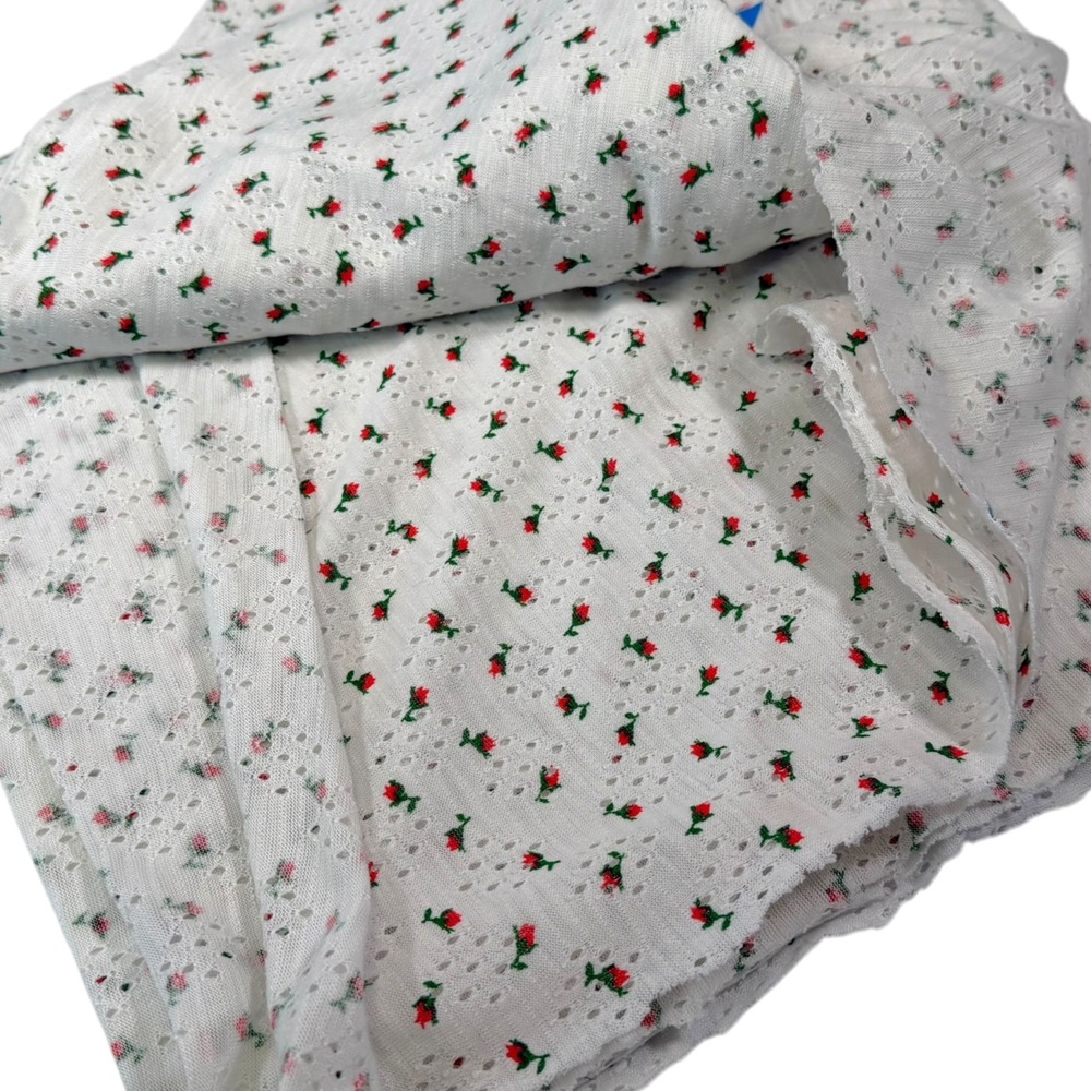 60x58" White Red Rose Floral Pointelle Knit Fabric Eyelet Coquette Cottagecore - Picture 5 of 6